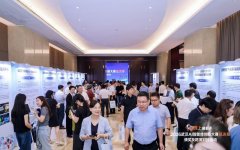 一个充满活力的智能体财产“热带雨林”正正在 